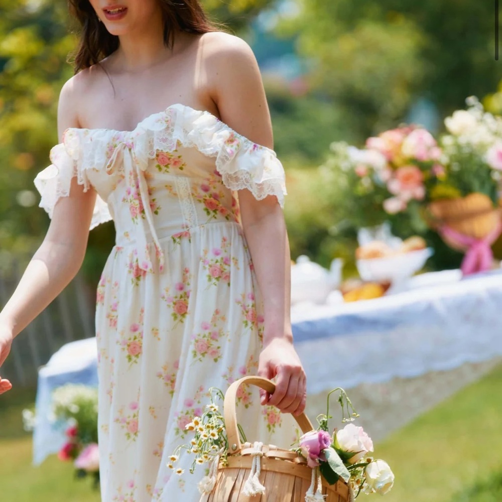 American Heiress Off-Shoulder Floral Maxi Dress in Cream with Pink Roses